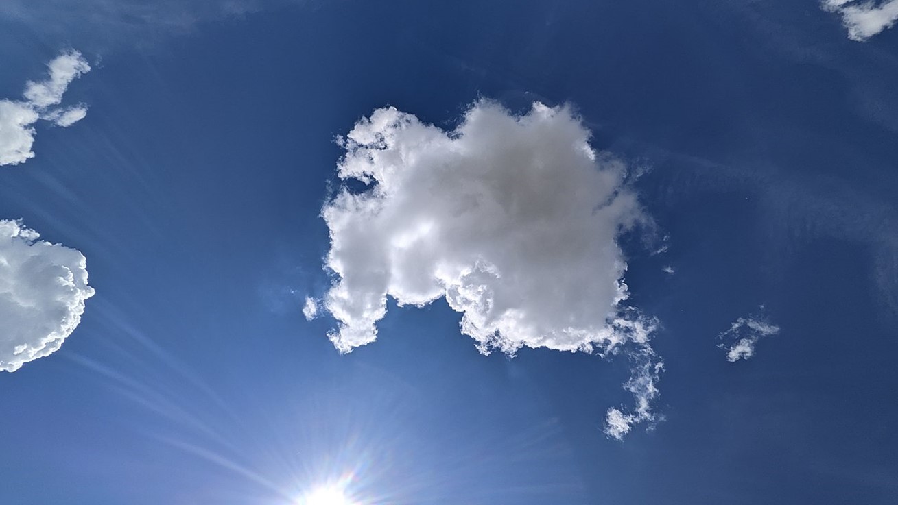 A puffy cumulus cloud