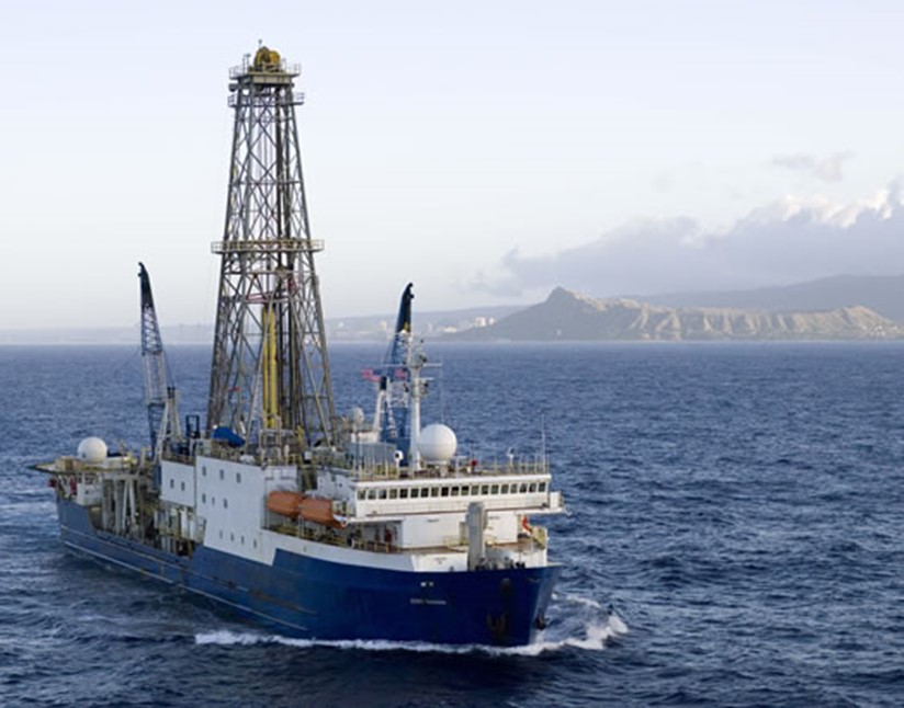 The JOIDES Resolution departing Honolulu, Hawaiʻi